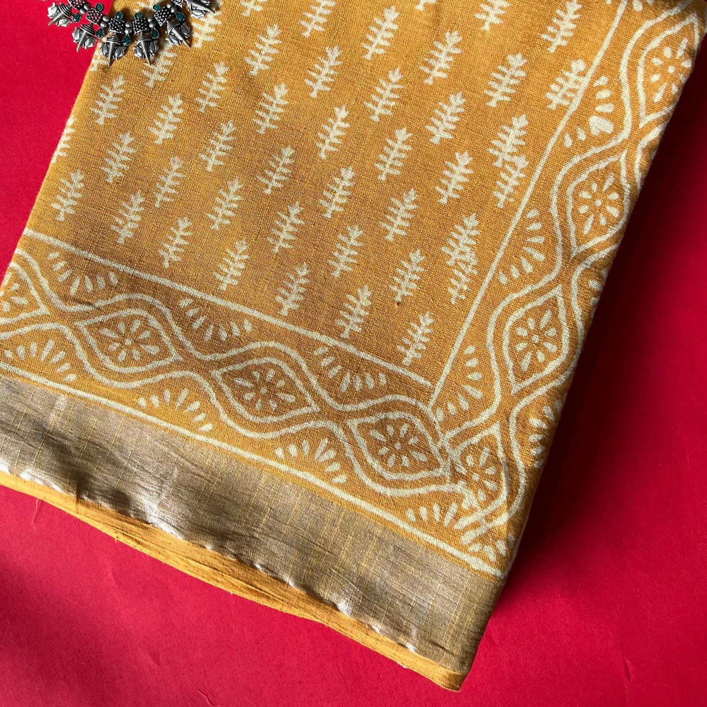 COTTON LINEN SAREE