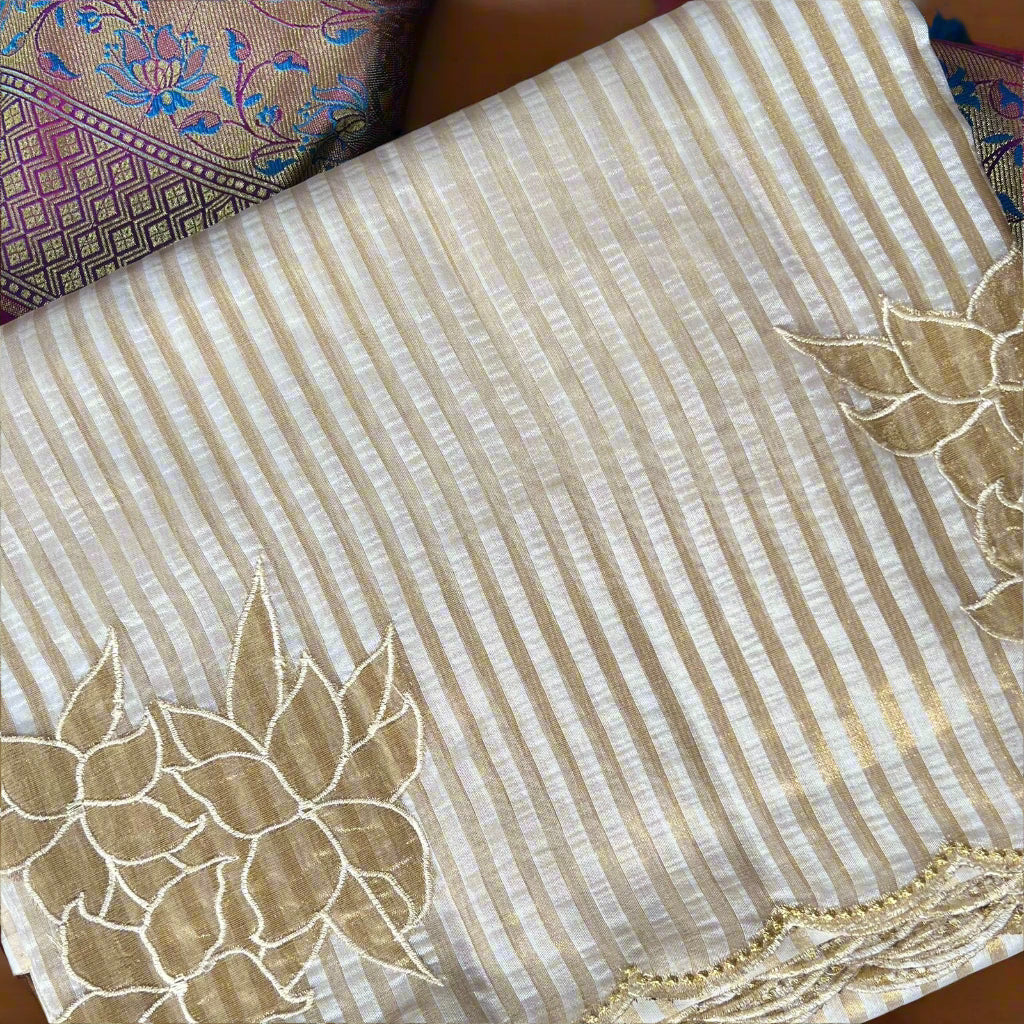 Kasavu Golden applique stripes