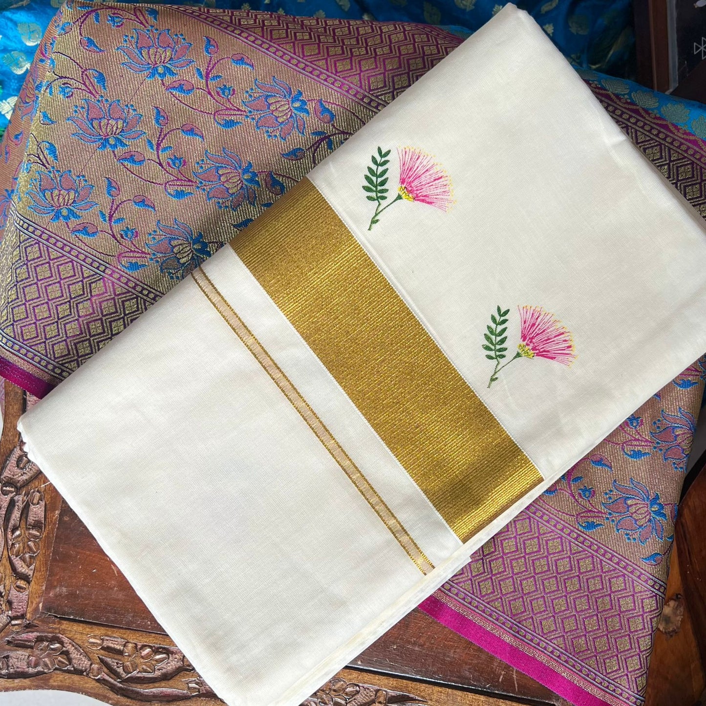 Kasavu pink floral golden border