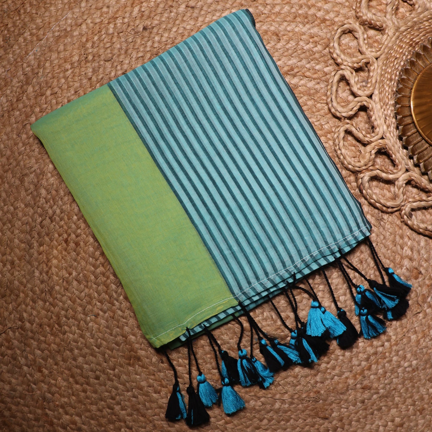 Green mul stripes