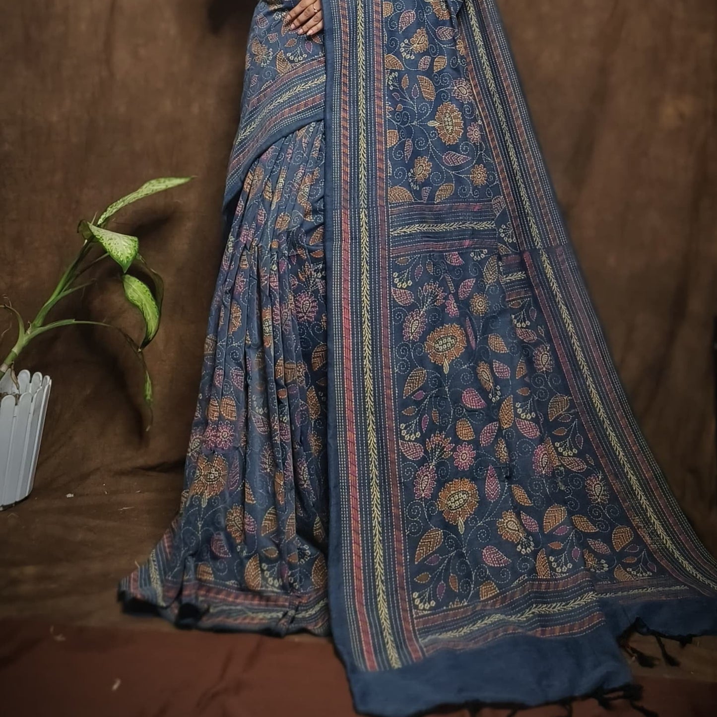 Grey Kantha Print Saree