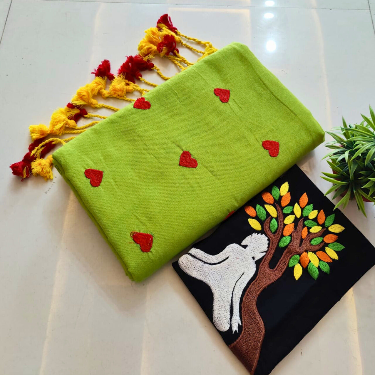 Green Heart Print Khadi Saree